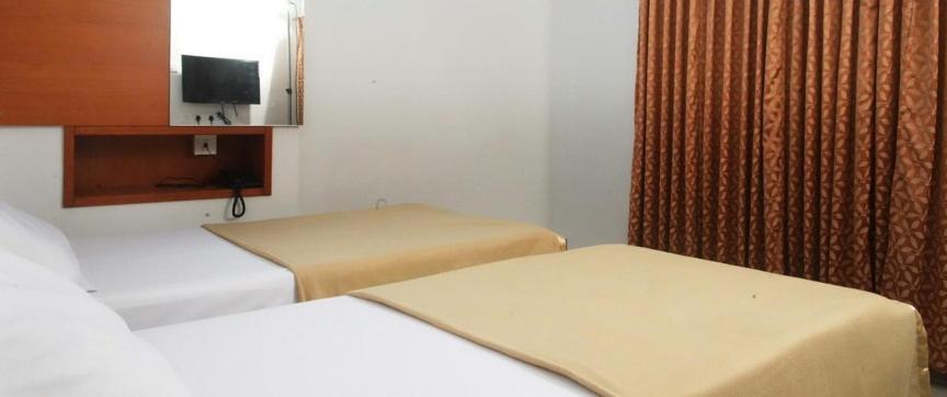 Hotel Surag Residency Tiruchirappalli Zimmer foto