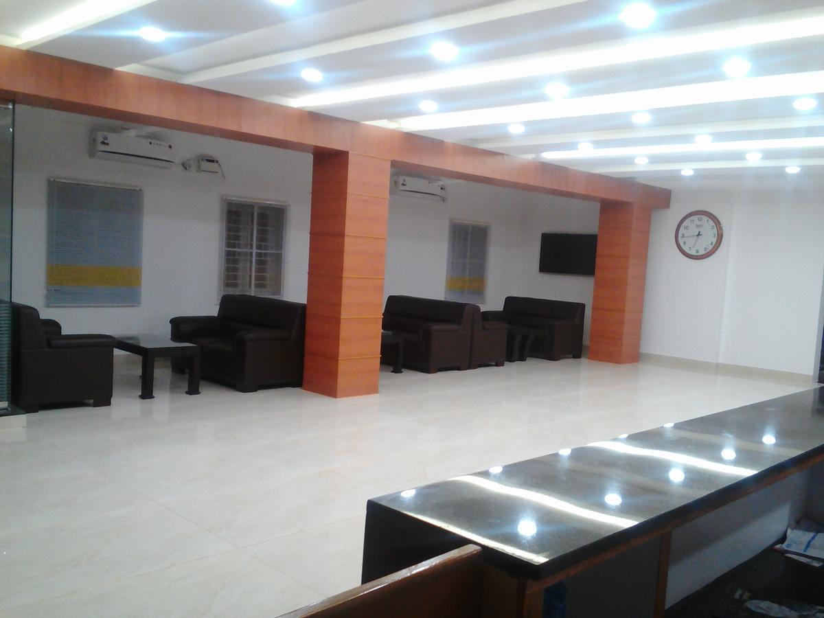 Hotel Surag Residency Tiruchirappalli Exterior foto